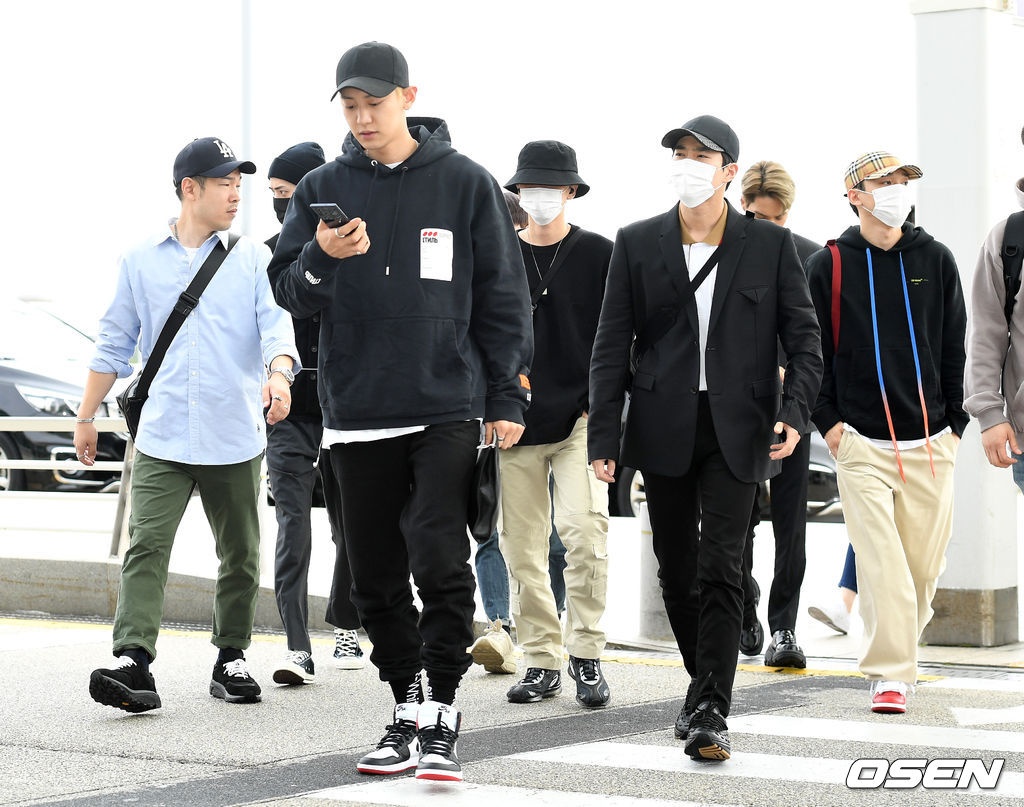 sao Kpop tai san bay anh 22