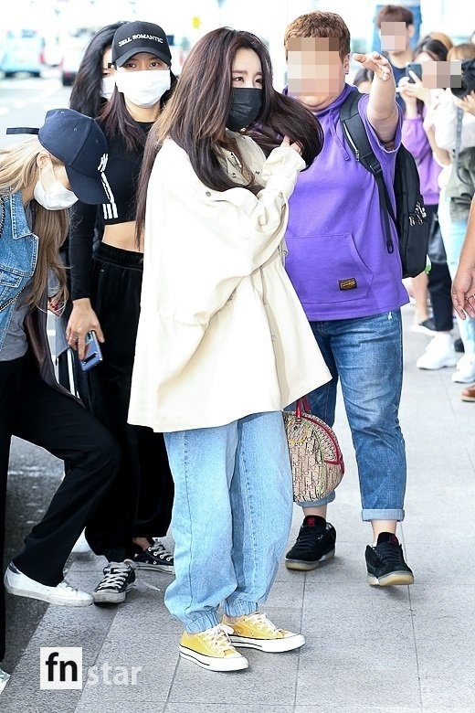 sao Kpop tai san bay anh 17