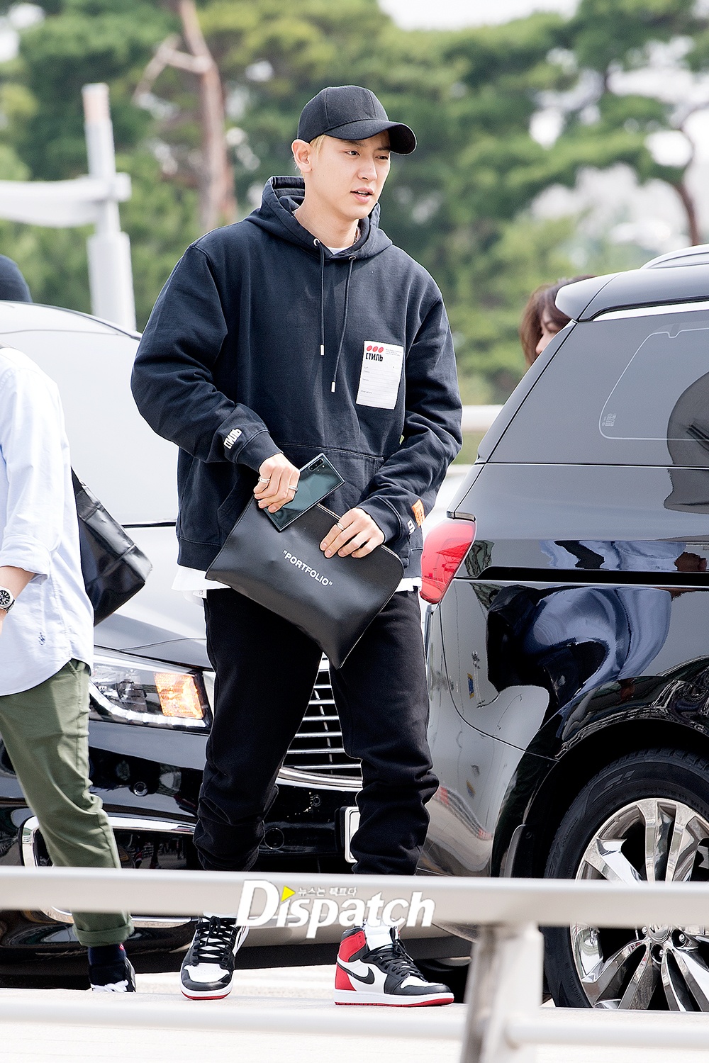 sao Kpop tai san bay anh 24