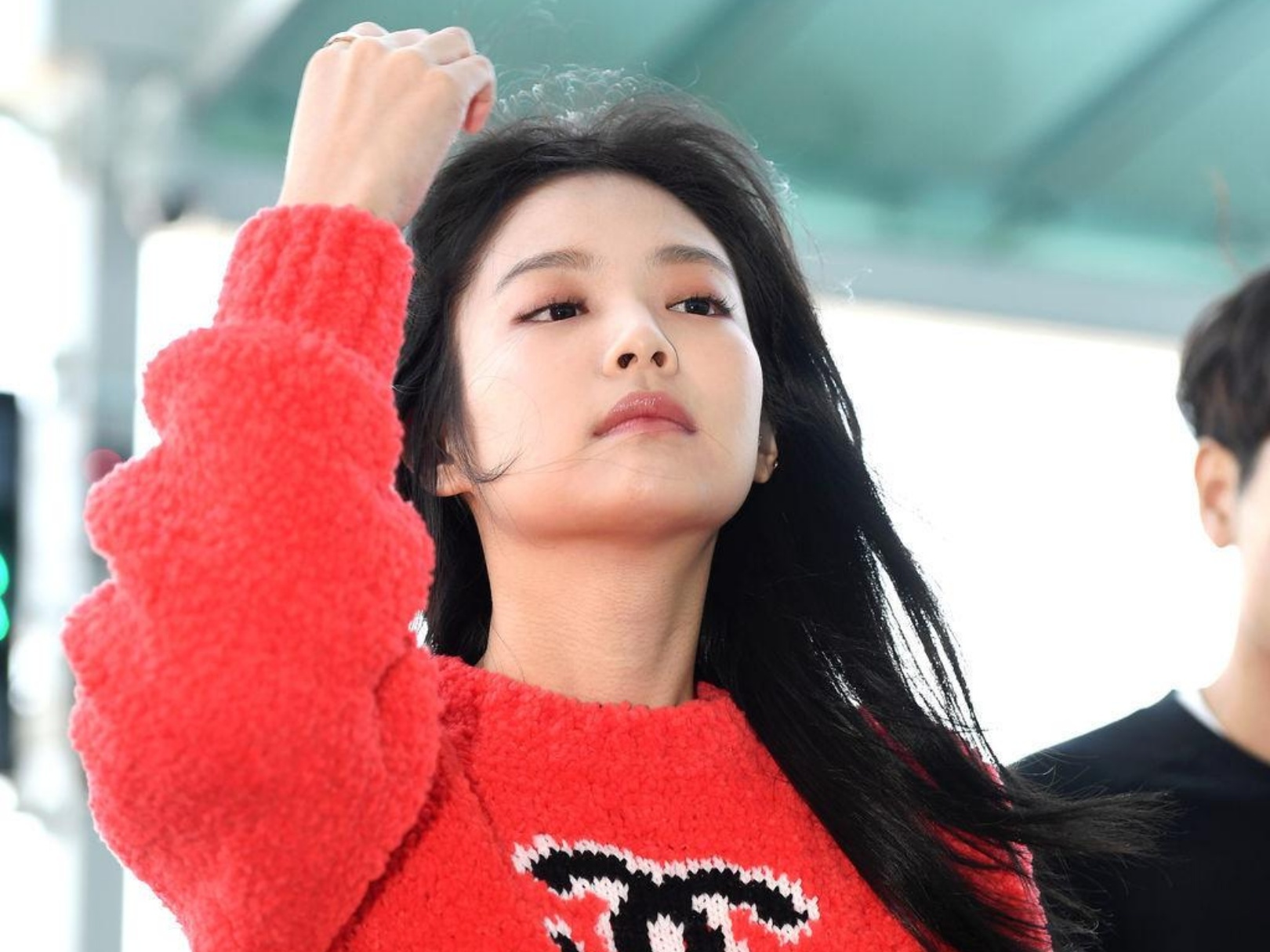 Jennie tai san bay anh 2