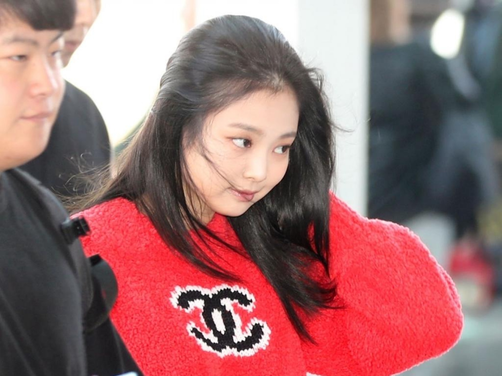 Jennie tai san bay anh 3