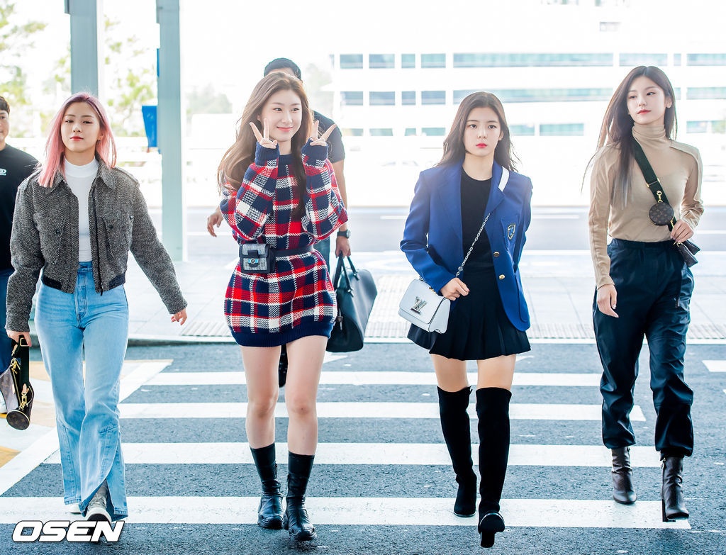 ITZY tham du Paris Fashion Week anh 16