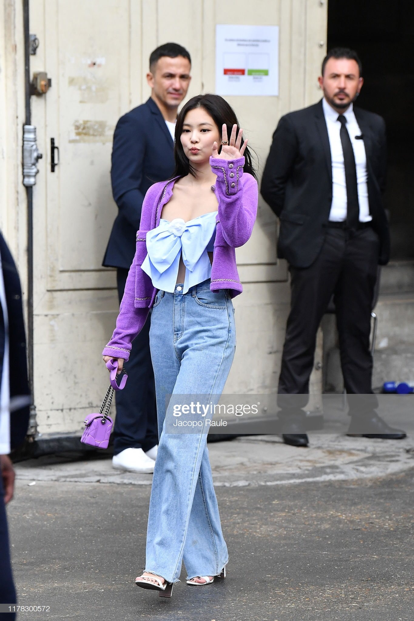 Jennie tai Paris Fashion Week anh 10