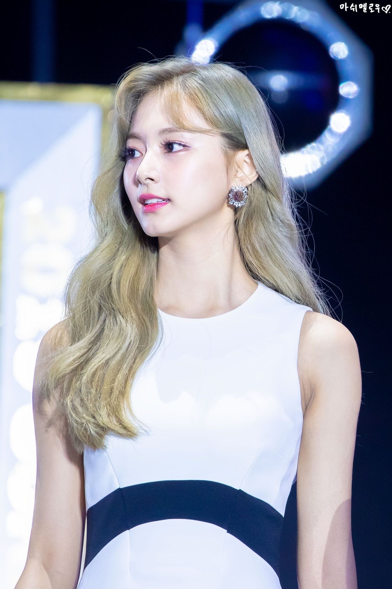 nu idol sinh nam 1999 anh 2