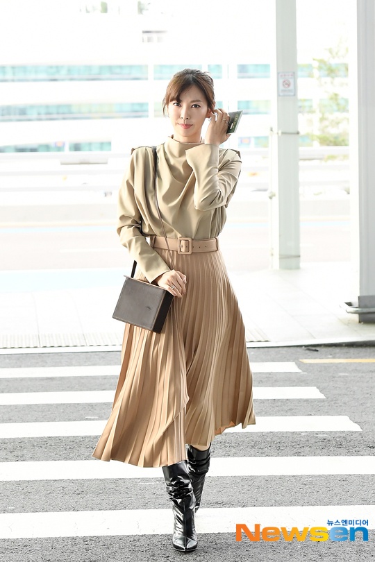 sao nu tai san bay anh 3