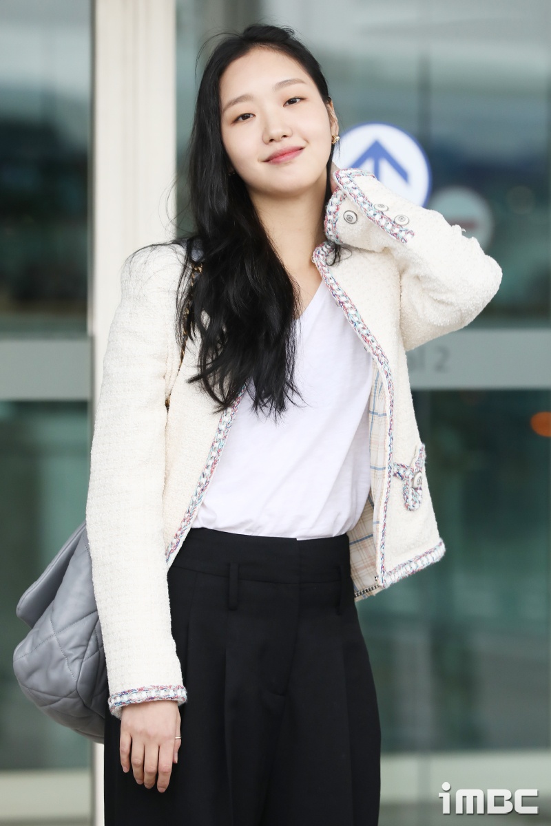 sao Kpop tai san bay anh 14