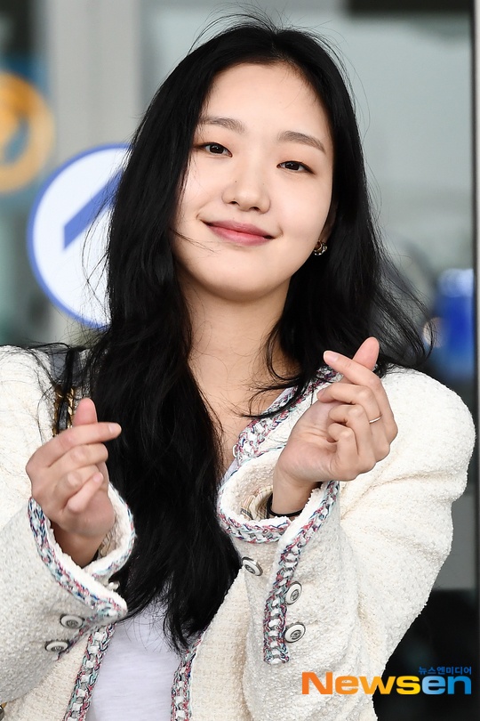 sao Kpop tai san bay anh 13