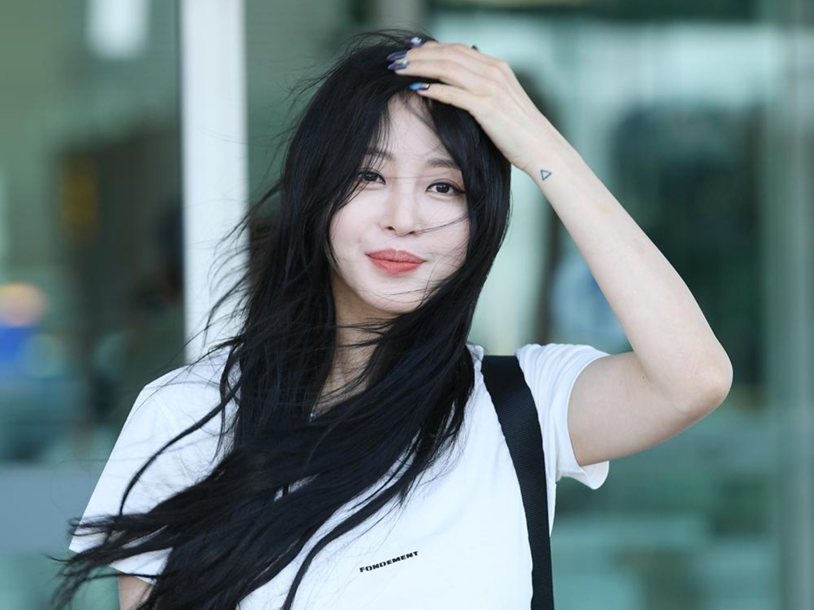 sao Kpop tai san bay anh 8