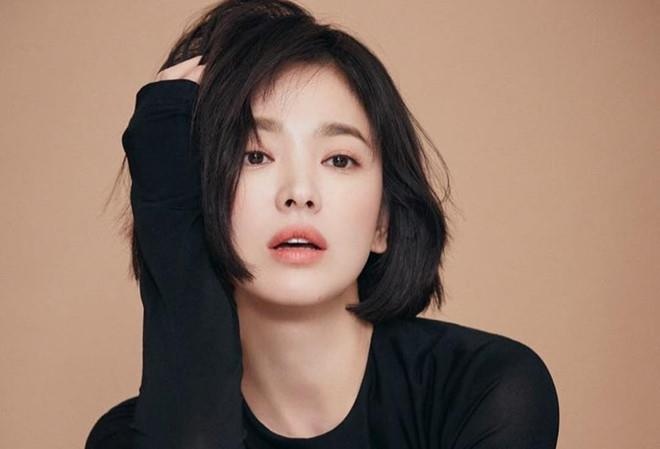 Bao Anh binh chon my nhan dep nhat xu Han, Song Hye Kyo dung dau hinh anh