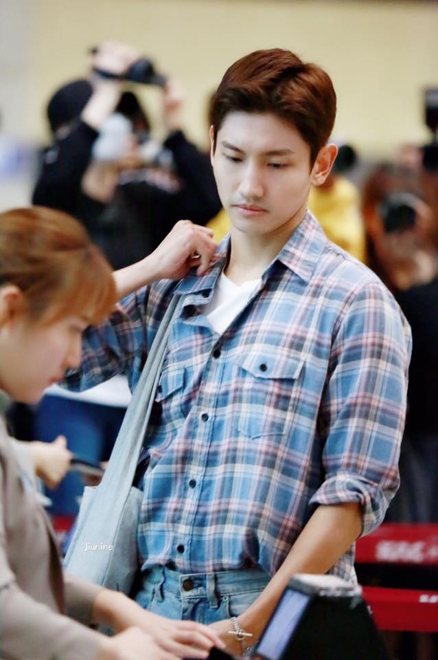 SM huy show vi Sulli qua doi anh 7