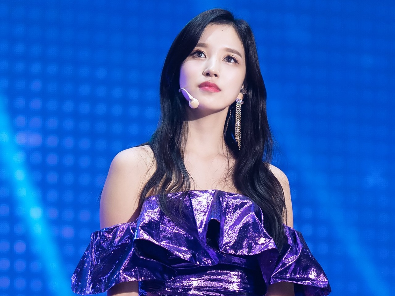 Mina tro lai voi TWICE sau roi loan lo au hinh anh