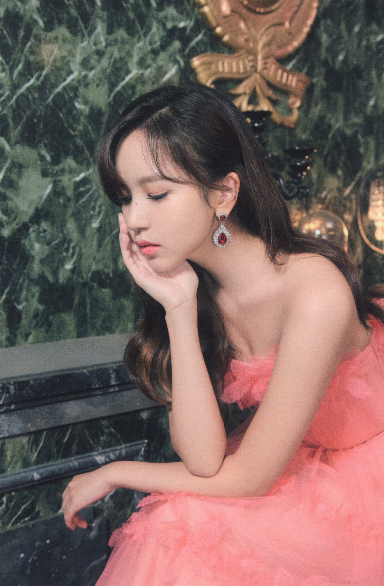 than tuong Kpop tro lai anh 14