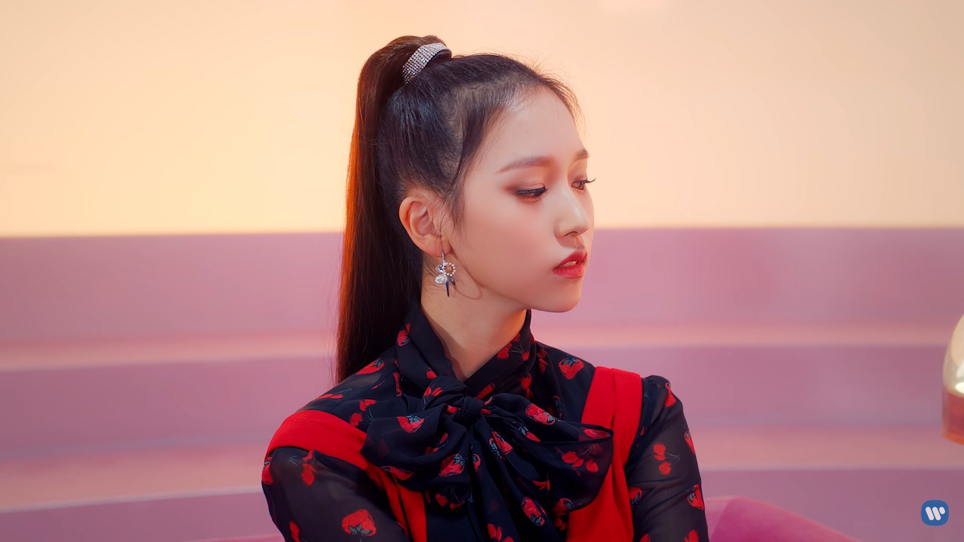 than tuong Kpop tro lai anh 12