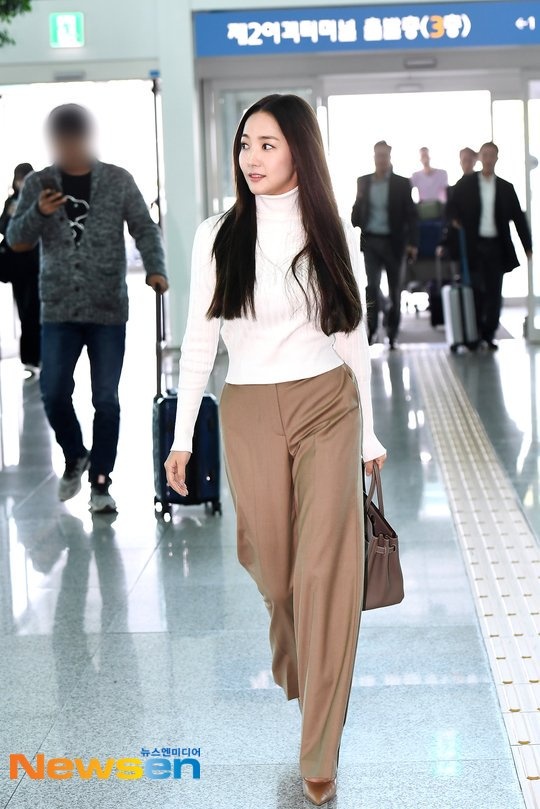 sao Kpop tại sân bay ảnh 8 sao Kpop tai san bay anh 8