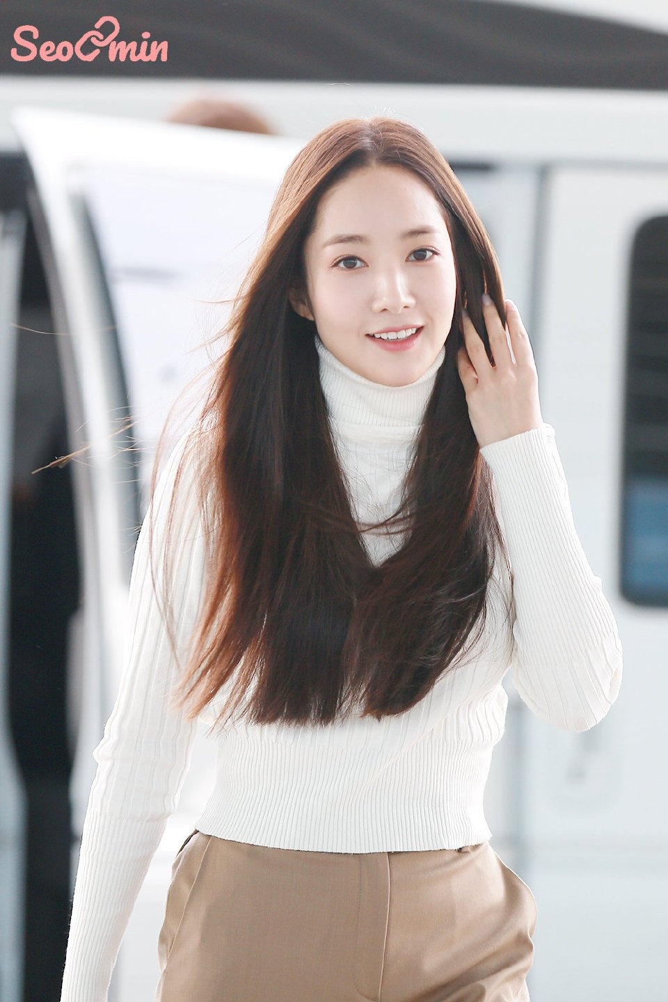 sao Kpop tại sân bay ảnh 7 sao Kpop tai san bay anh 7