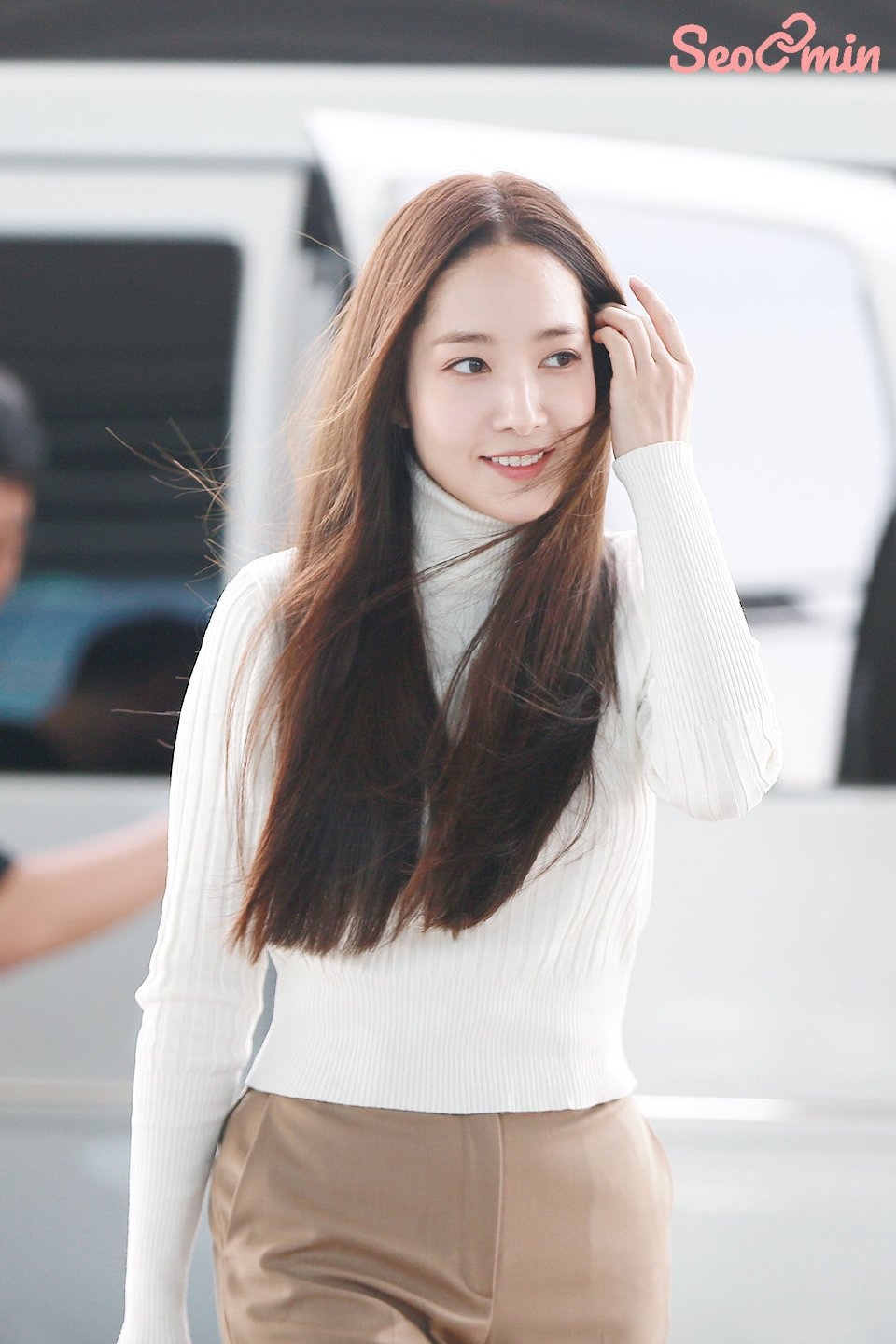 sao Kpop tại sân bay ảnh 6 sao Kpop tai san bay anh 6