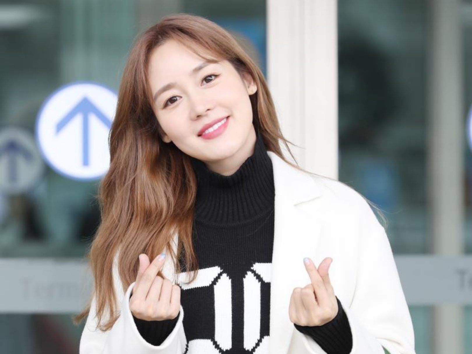 sao Han tai san bay anh 8