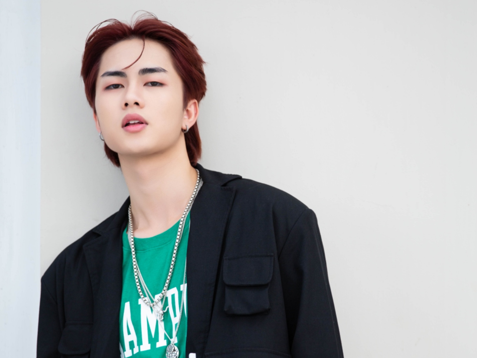 Ve ngoai cua hot boy nhom nhac duoc dao tao o Han Quoc hinh anh