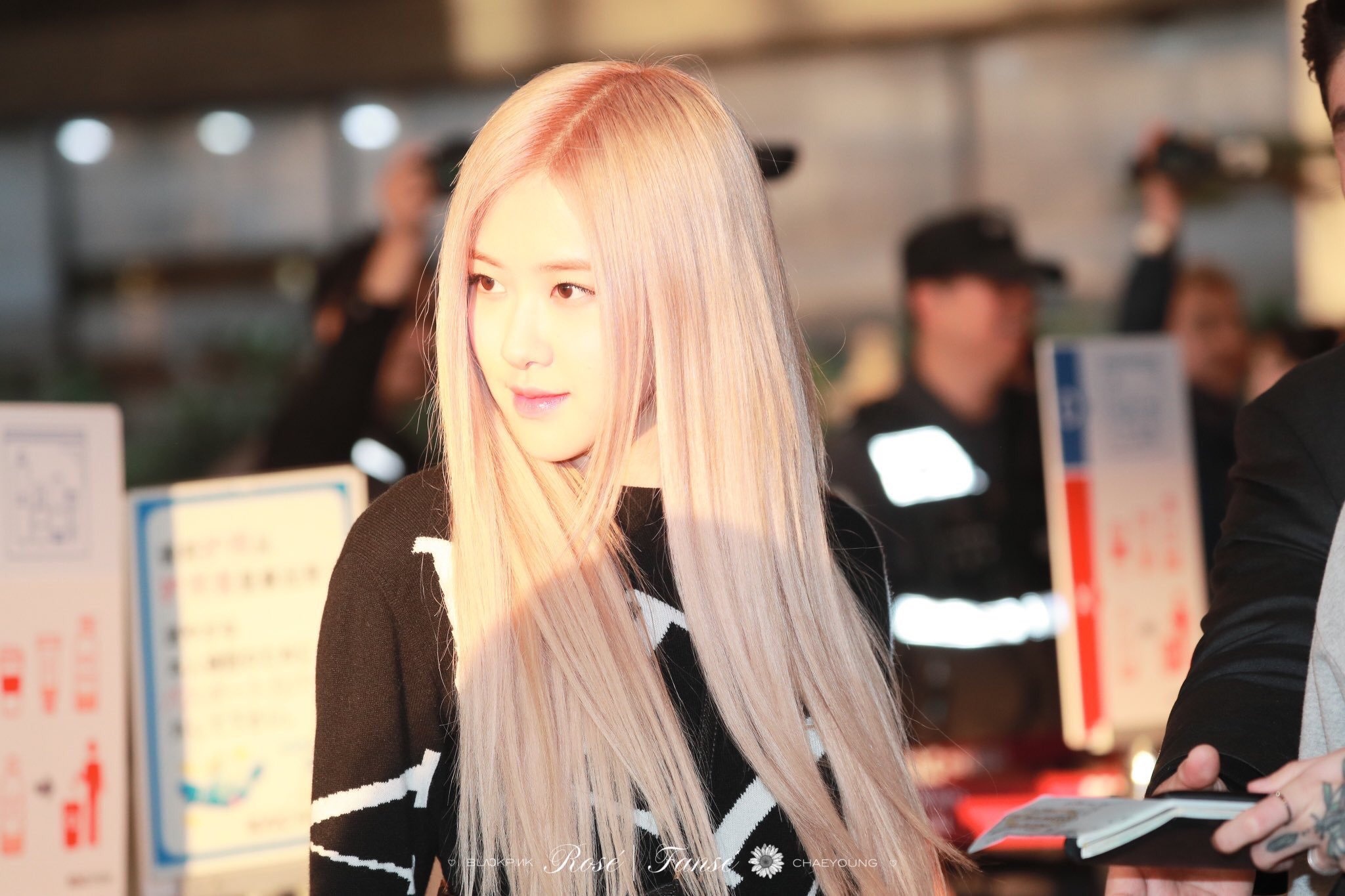 sao Kpop tai san bay anh 7