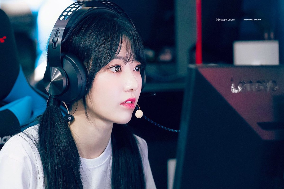 Guong mat dep nhat chau A anh 9