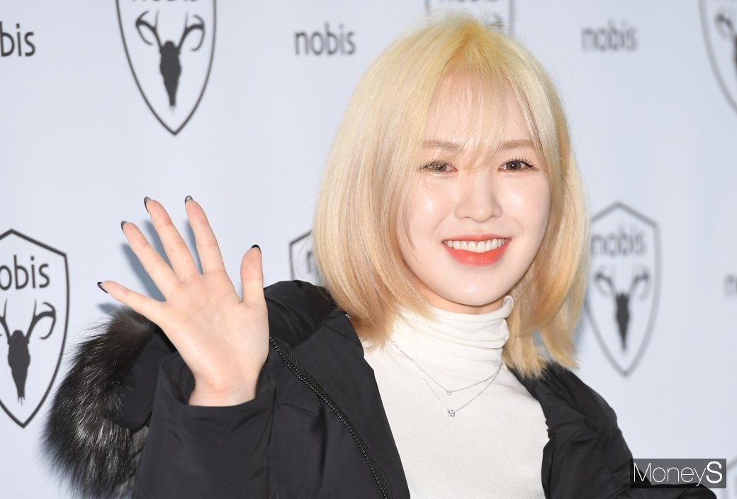 sao nu Kpop doi ngoai hinh anh 11