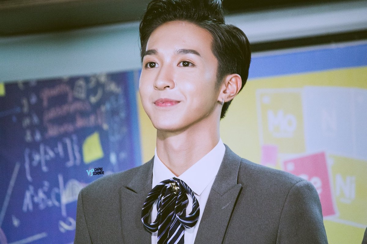 ca si Viet xuat than tu vu cong anh 15