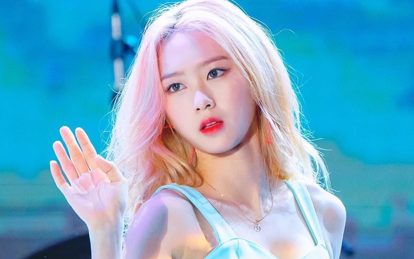 Nhan sac nu than toc vang moi cua Kpop hinh anh