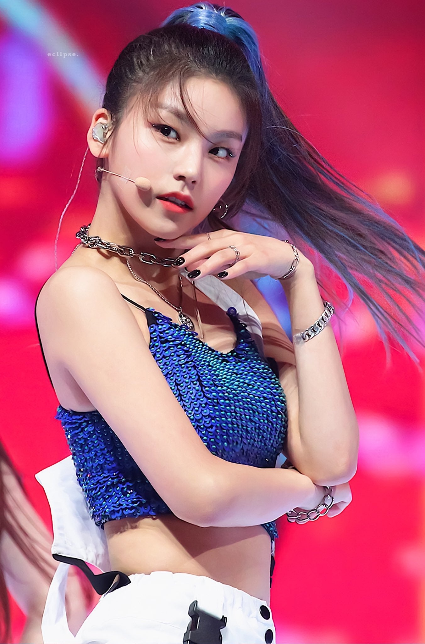 tan binh Kpop 2019 anh 15