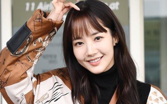 'Nu hoang dao keo' Park Min Young gay chu y voi dien mao moi hinh anh