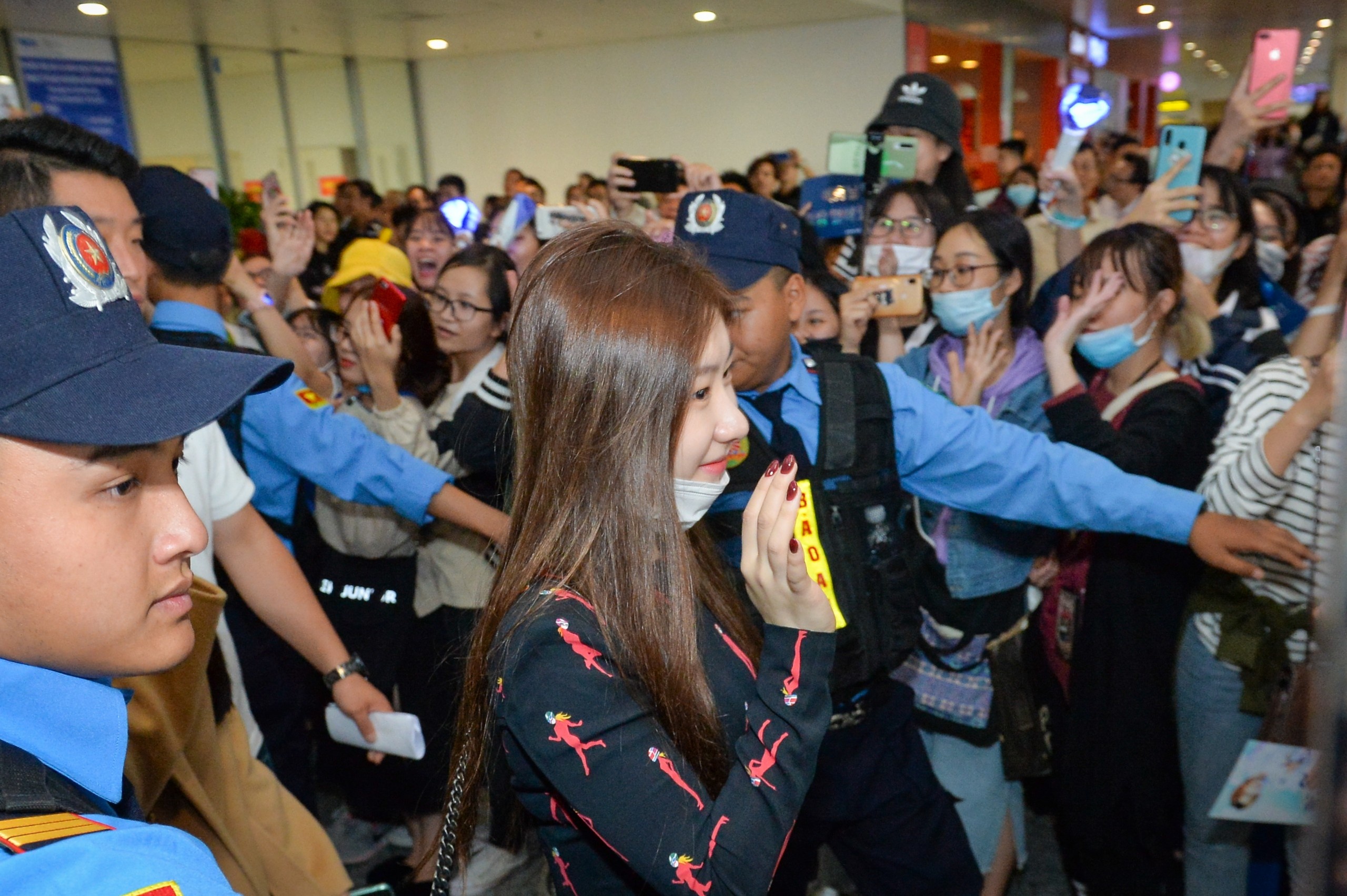 dan my nhan Han sang Viet Nam anh 11