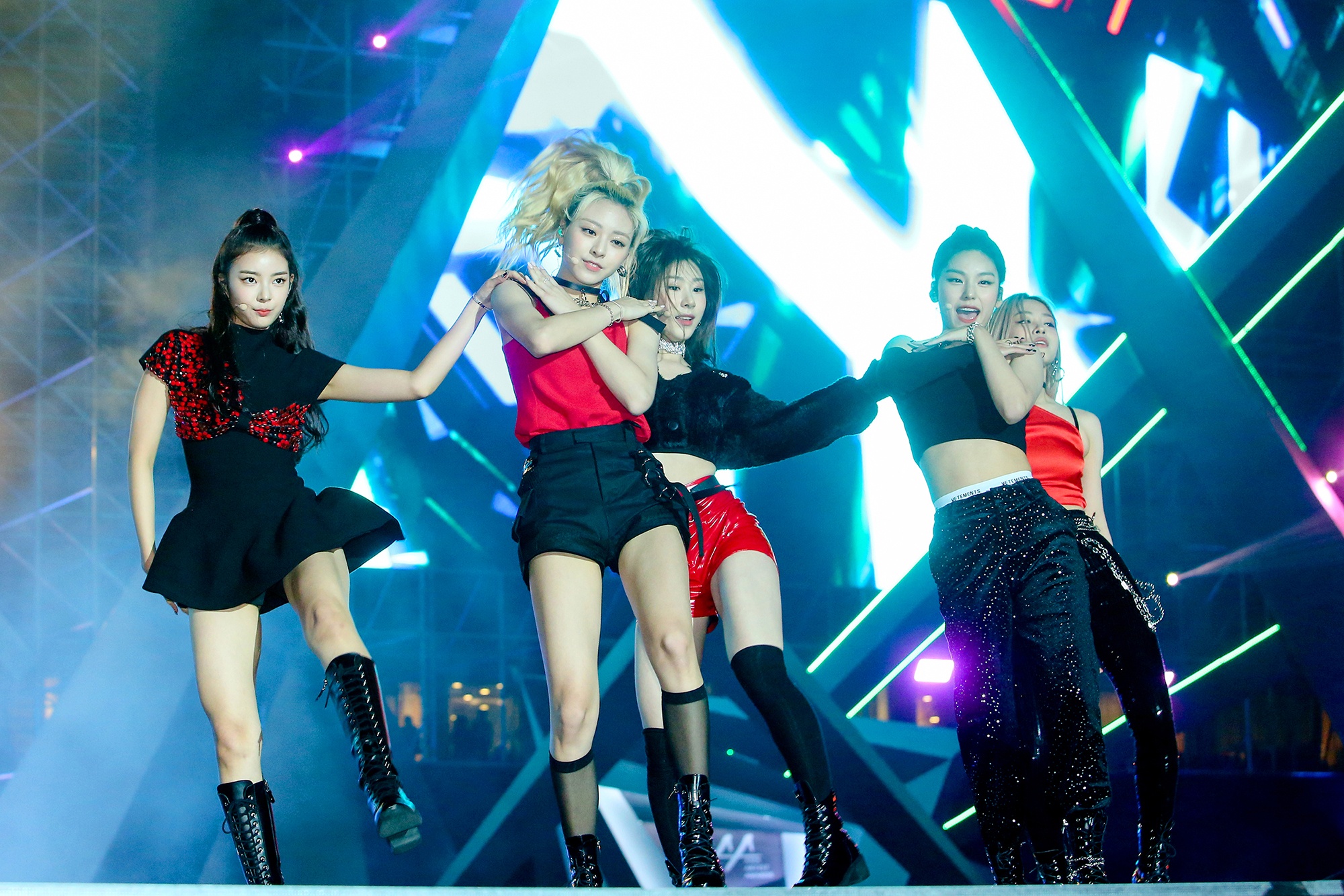 nữ idol Kpop tại AAA 2019 ảnh 14 nu idol Kpop tai AAA 2019 anh 14