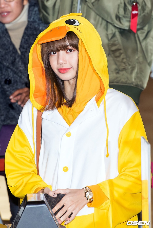 Black Pink tại sân bay ảnh 9 Black Pink tai san bay anh 9