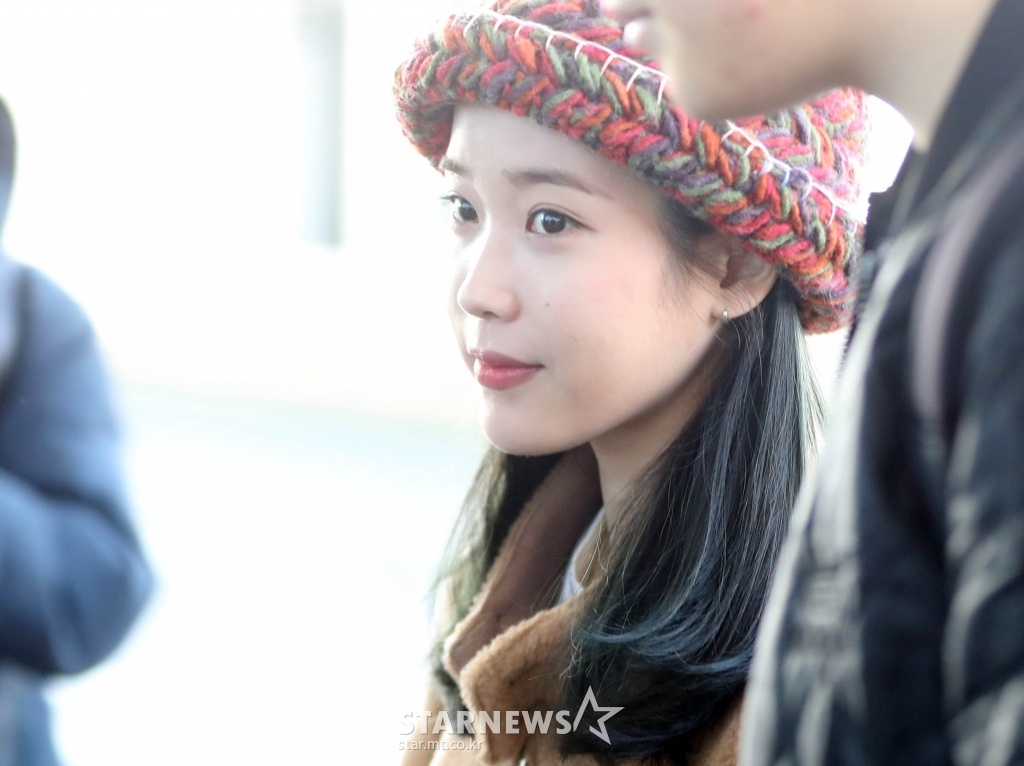 IU tai san bay anh 5