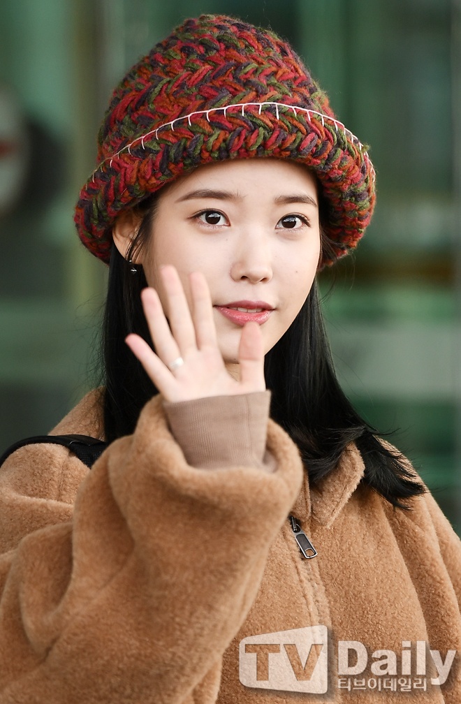 IU tai san bay anh 8