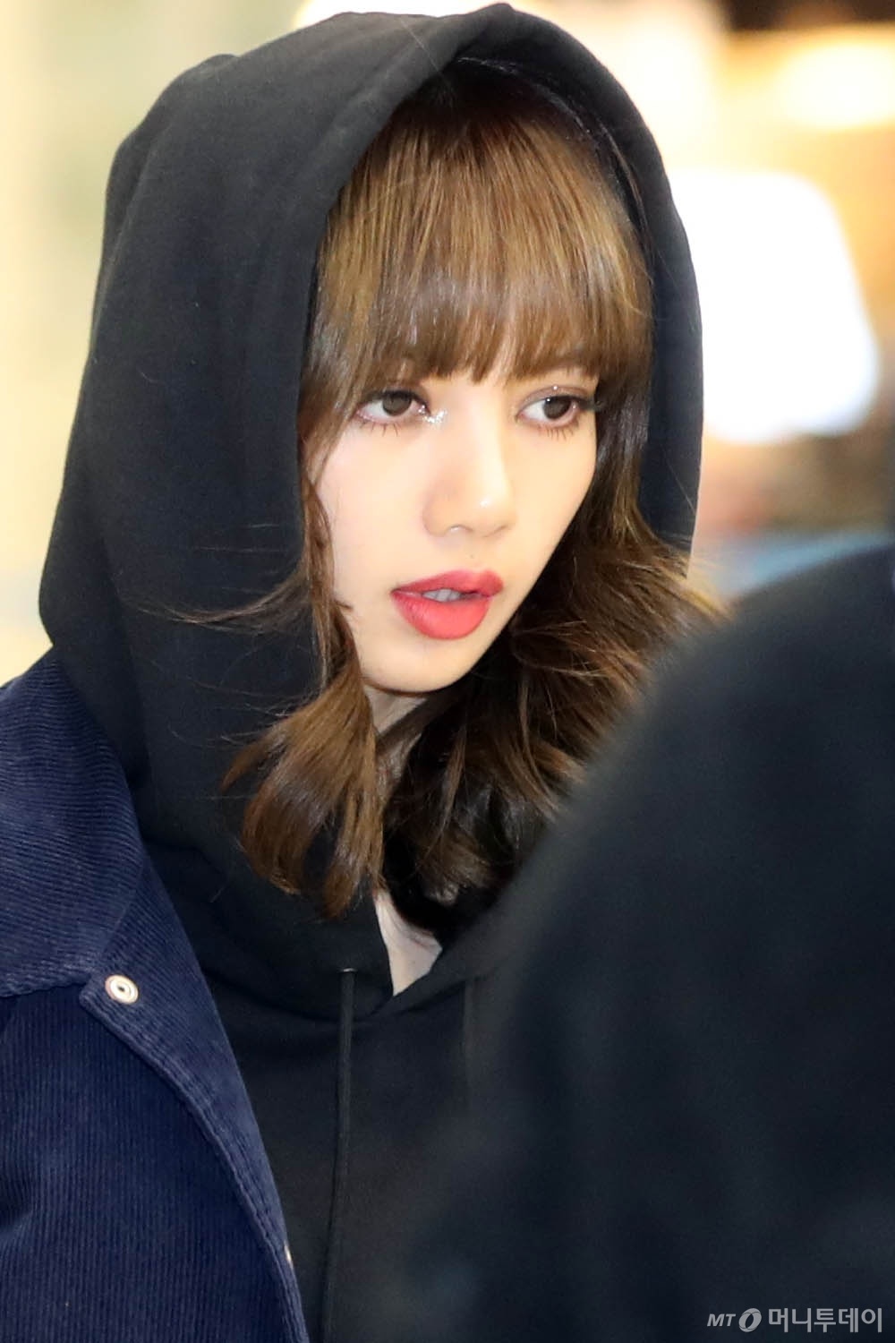 Black Pink tai san bay anh 15