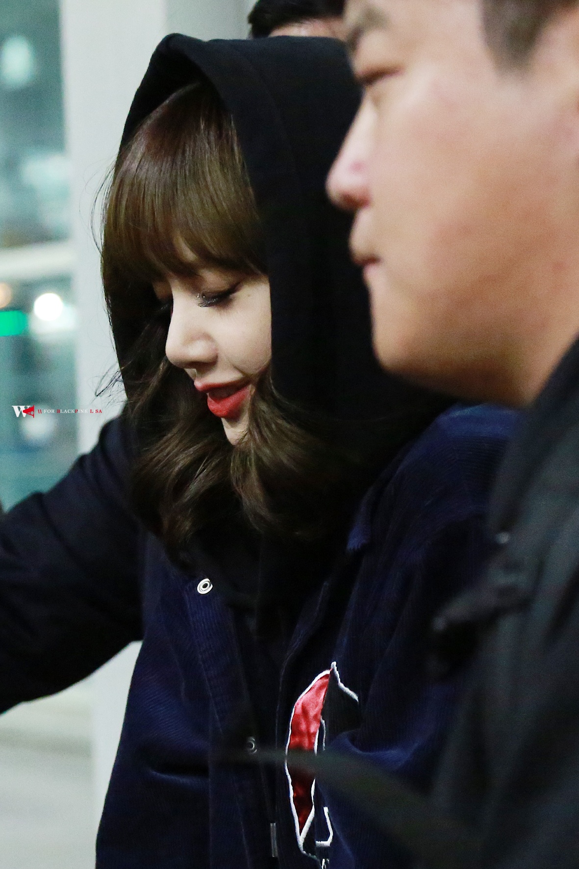 Black Pink tai san bay anh 14