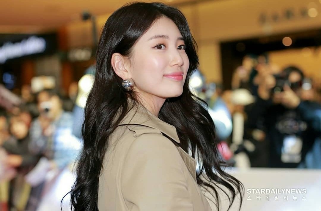 Suzy xuat hien tu tin ben canh dan sao quyen luc bac nhat xu Han hinh anh