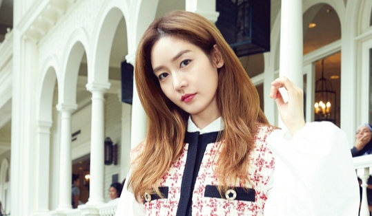 Nhan sac nhu thieu nu cua my nhan U40 Kpop hinh anh