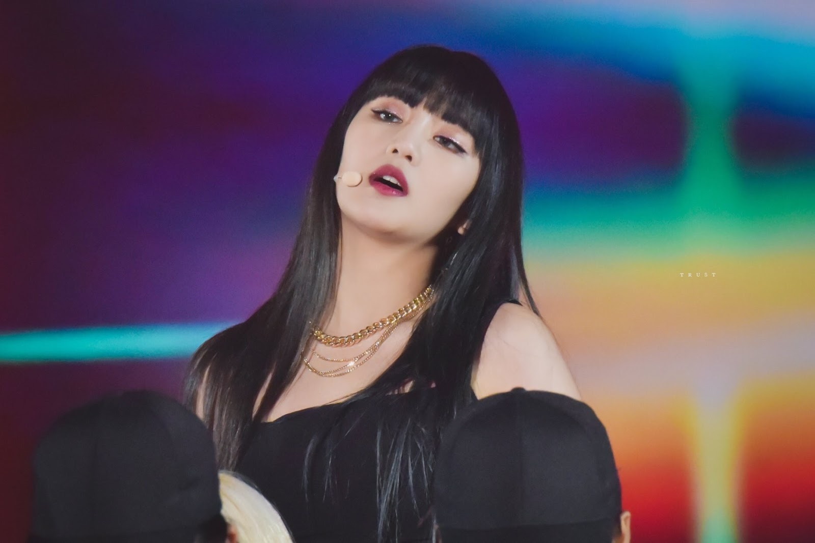 idol Thai gia the khung anh 8