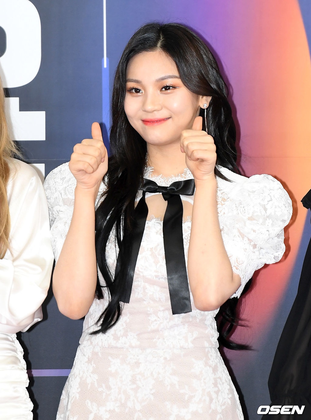 dan sao Kpop tren tham do anh 17