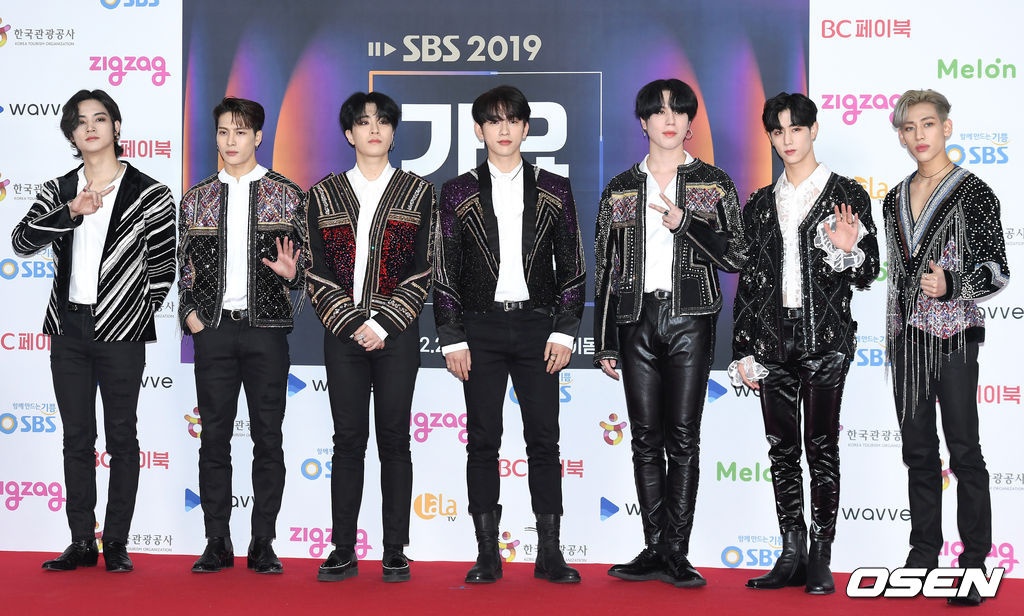 dan sao Kpop tren tham do anh 35