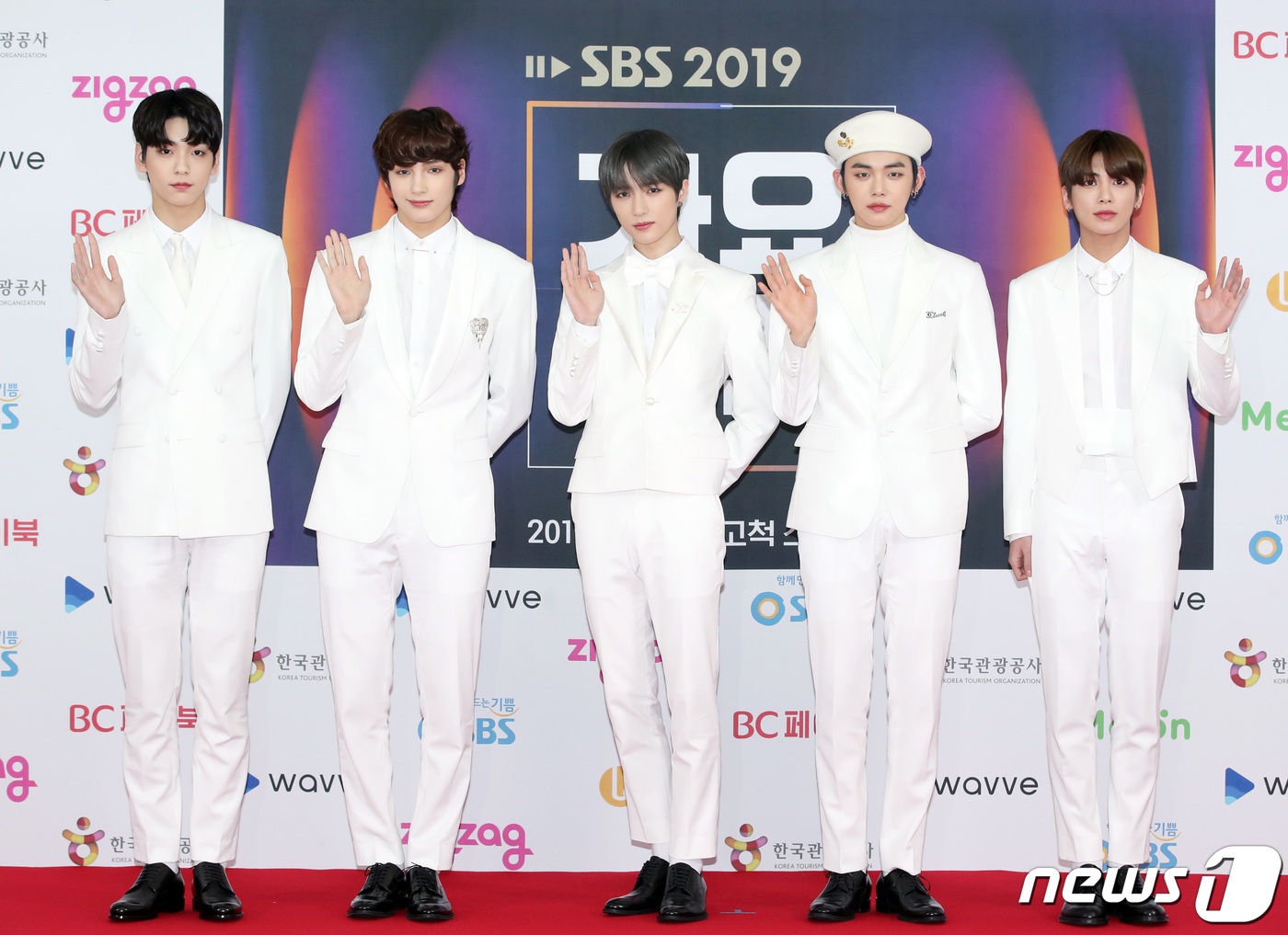 dàn sao Kpop trên thảm đỏ ảnh 23 dan sao Kpop tren tham do anh 23