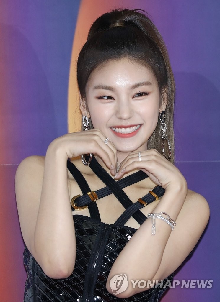 dàn sao Kpop trên thảm đỏ ảnh 4 dan sao Kpop tren tham do anh 4