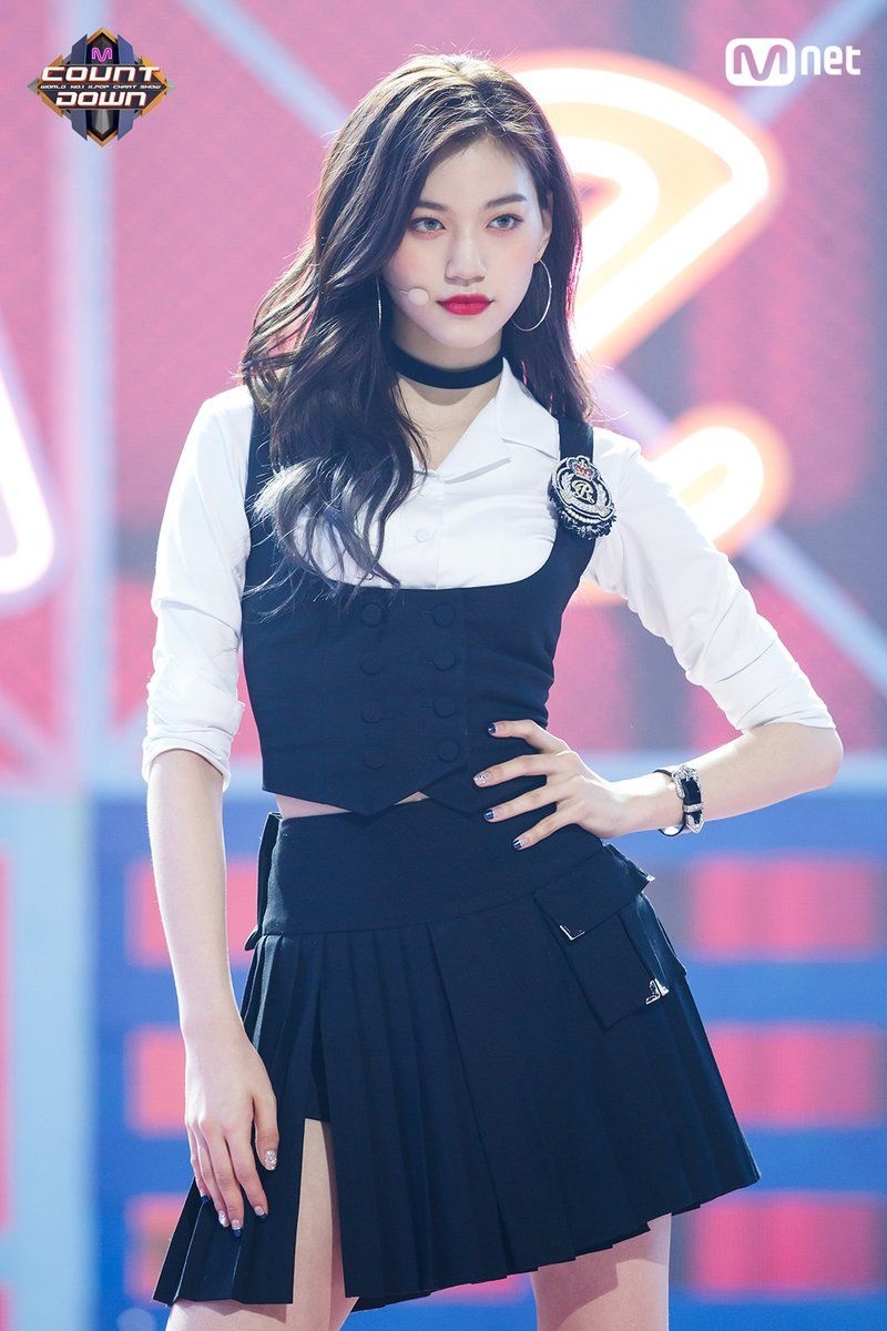 sao nu Kpop thoi trang nhat anh 10