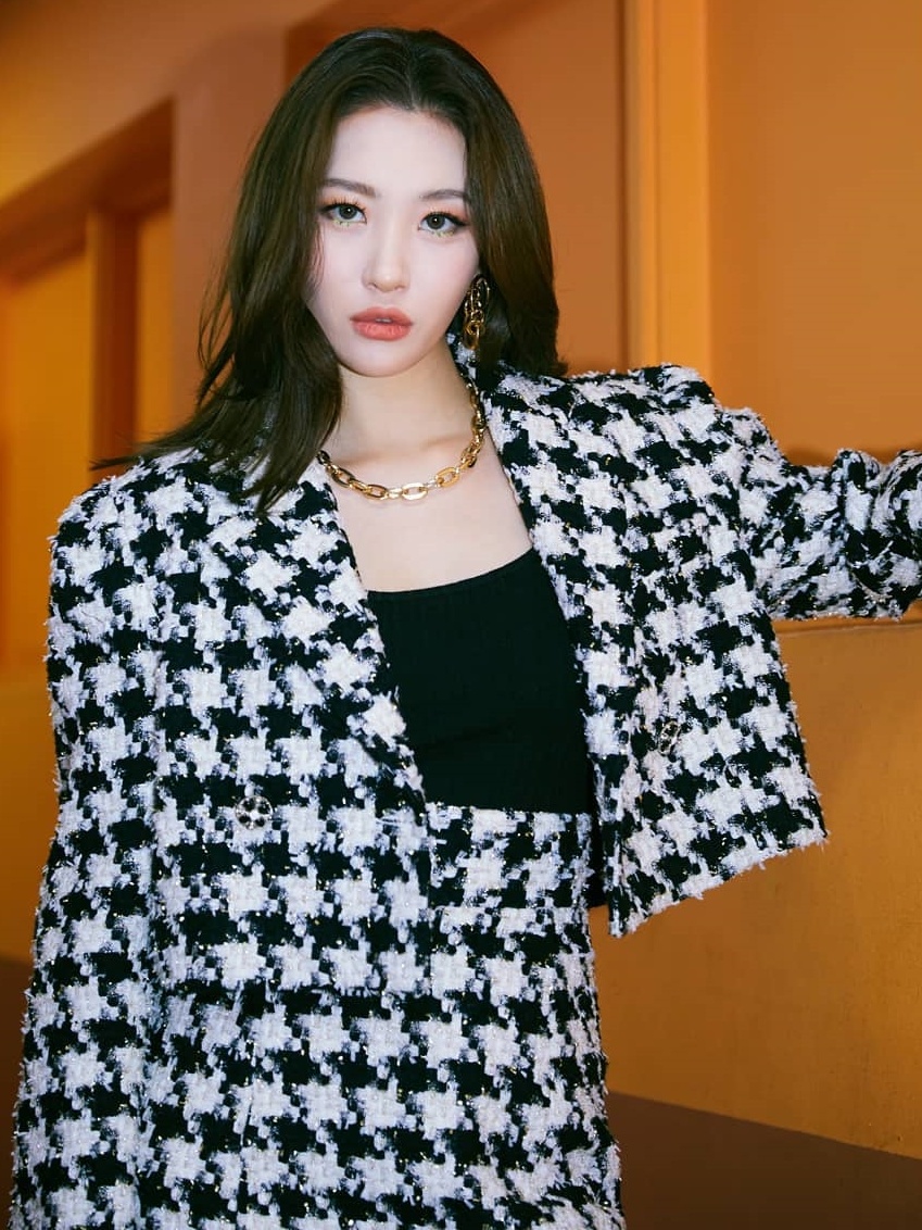 sao nu Kpop thoi trang nhat anh 17