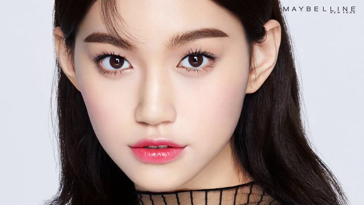 4 my nu duoc binh chon la bieu tuong thoi trang Kpop 2019 hinh anh