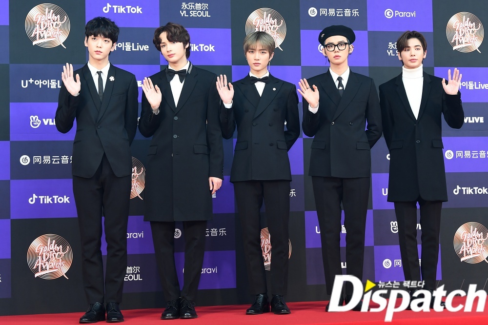 sao Kpop tren tham do anh 19