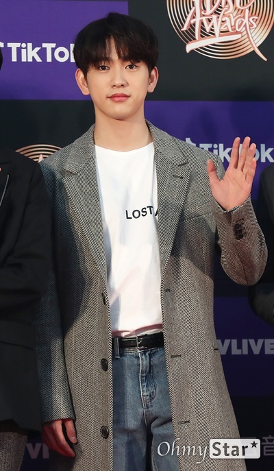 sao Kpop tren tham do anh 22