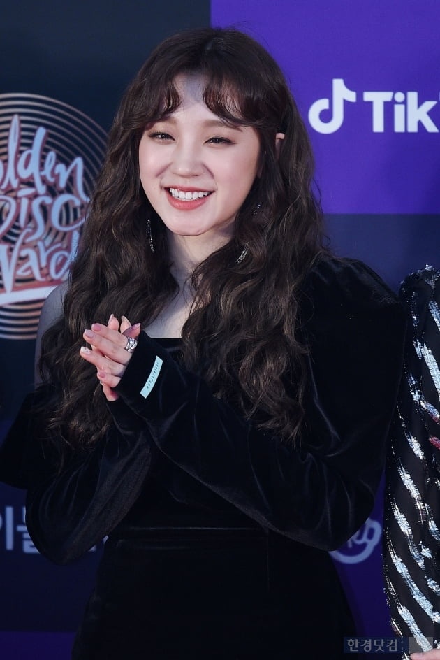 sao Kpop tren tham do anh 9