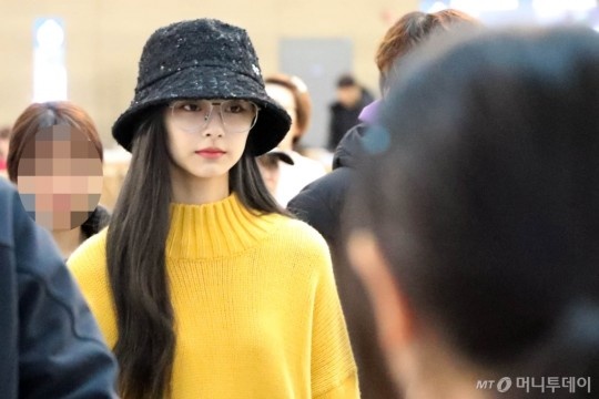 Tzuyu tai san bay anh 1